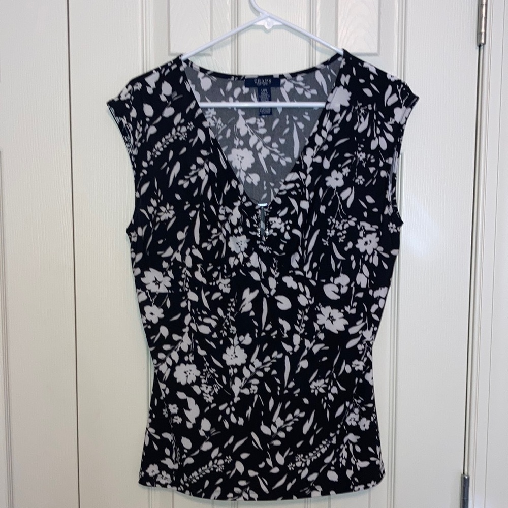🙂Chaps ladies top